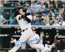 AUSTIN ROMINE   NEW YORK YANKEES   ACTION SIGNED 8x10