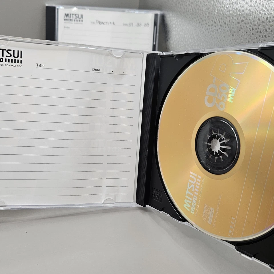 Lote de 9 CD Mitsui Gold (6 sellados) 650 MB 24x CDRT74MG-1P Foto 3 de 4