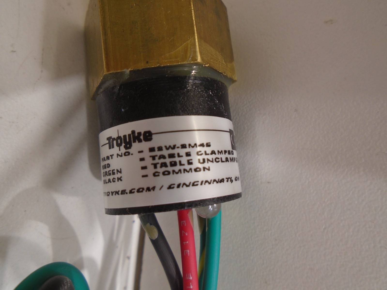 TROYKE ESW-SM46 PNEUMATIC PRESSURE SWITCH FOR CNC ROTARY TABLE