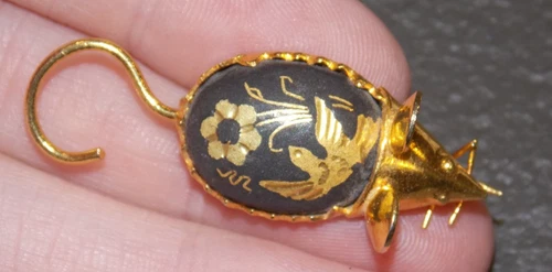 Vintage Damascene Mouse Gold Black Brooch Estate Costume Jewelry