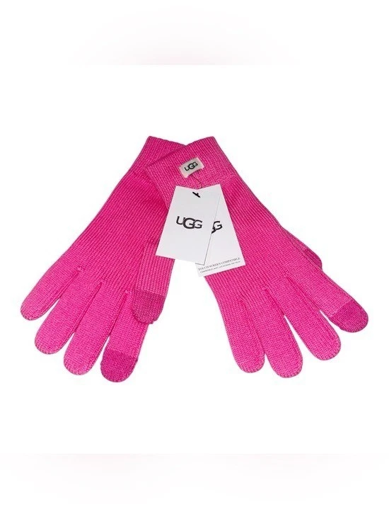 NWT UGG WOMENS KNIT TECH GLOVES In French Pink One Size Wool Blend