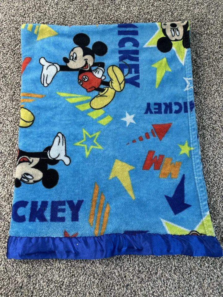 Manta de bebé azul Mickey Mouse estrellas amarillas flecha satinado tiro pequeño 40x50 Foto 3 de 4