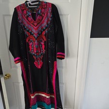 Pakistani Kurta  women L embroidery on the front And Back