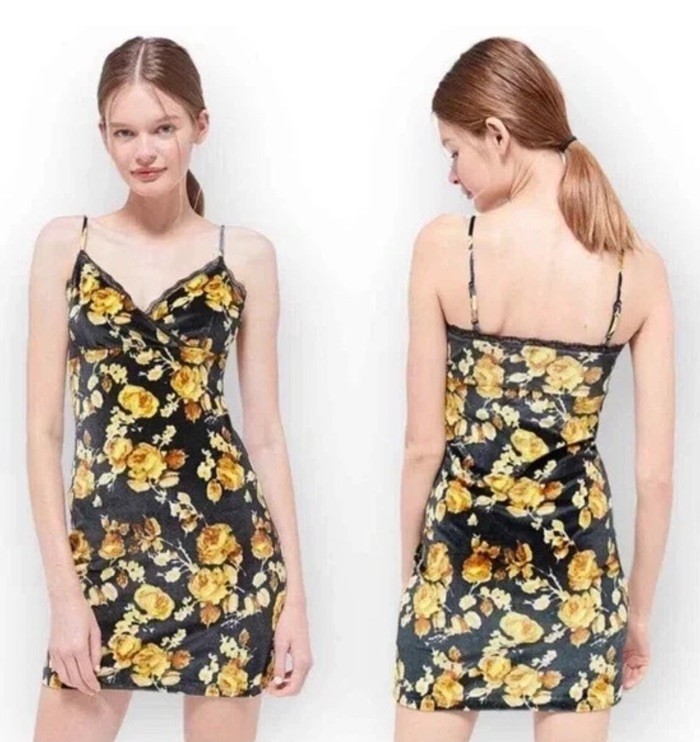 NWT Urban Outfitters Black and Yellow Rose Velvet Mini Dress sz S - XS NWT Urban Outfitters Black and Yellow Rose Velvet Mini Dress sz S - XS