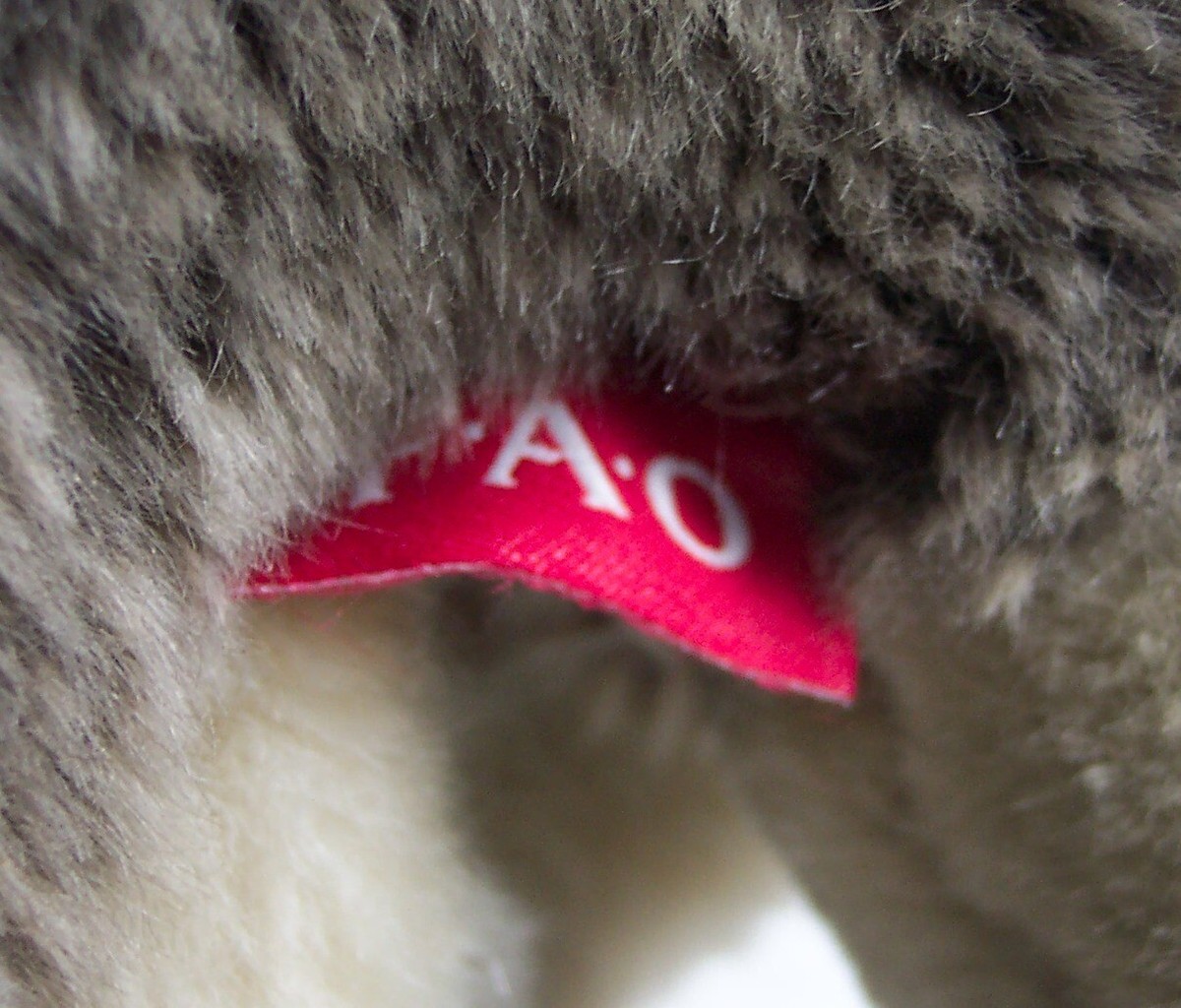 FAO SCHWARZ SOFT CUTE GRAY KANGAROO 17