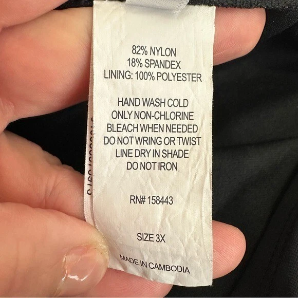 Tankini Top Aqua Couture 2 Piezas Azul Tropical Floral con Bikini Negro Traje de Baño 3X Foto 3 de 4