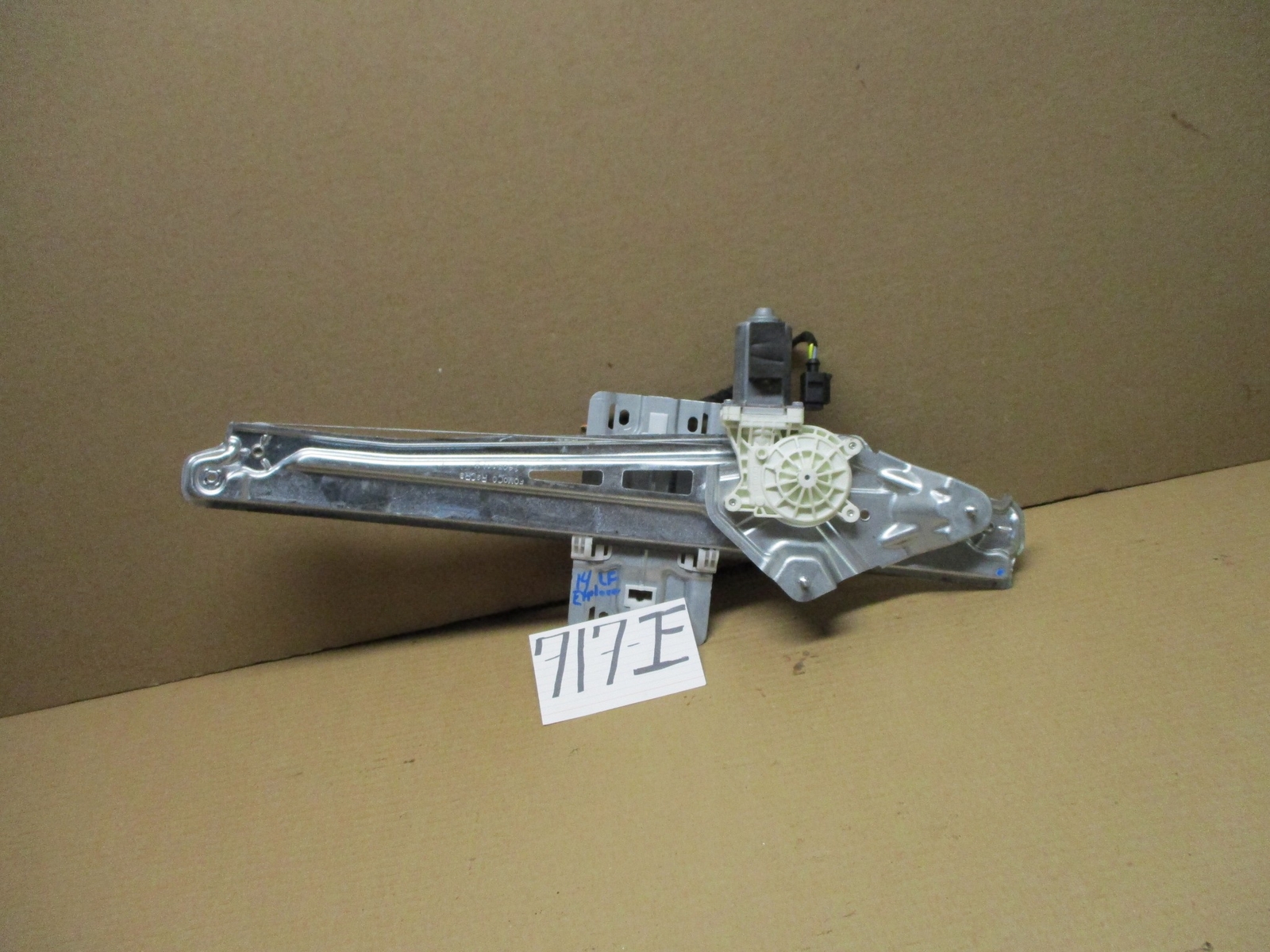 11 12 13 14 15 16 Explorer Front Driver Side Window Regulator W/ Motor #717-E