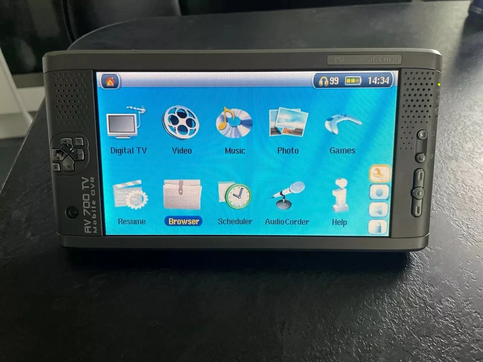 (2} Archos Tv AV700 DVR - Mobile Digital Video Recorder (500715)Read Description - Image 2 of 4
