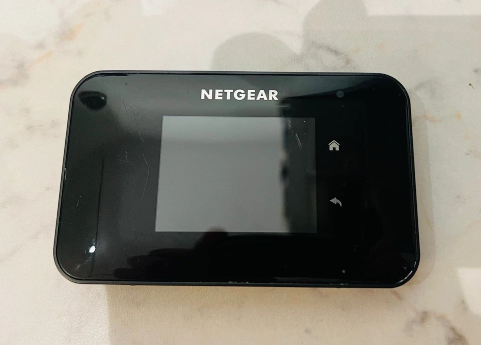 Netgear AirCard 810 Mobile Hotspot 4G LTE WLAN Router AC1200 – SIM-Lock-frei TOP - Bild 2 von 3