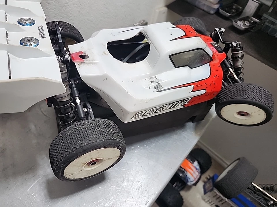 Agama A215 Nitro Buggy Roller - Image 2 of 4