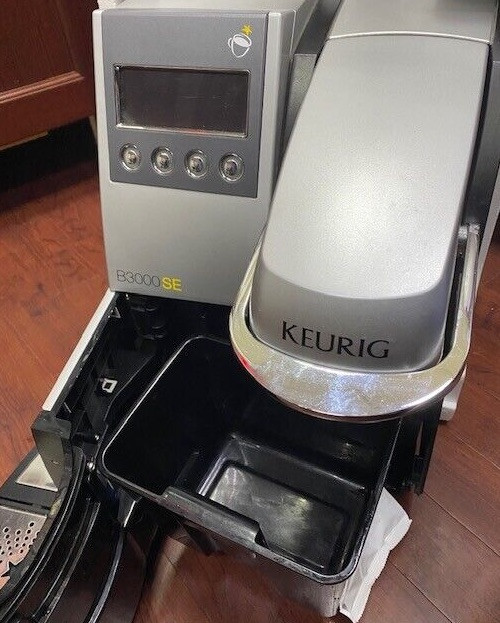 Keurig K3000SE Coffee Maker Commercial Office Coffee Machine Direct Water Line