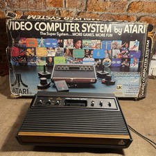 Atari 2600 Woody Video Computer System x2 Joystick Controllers & paddles