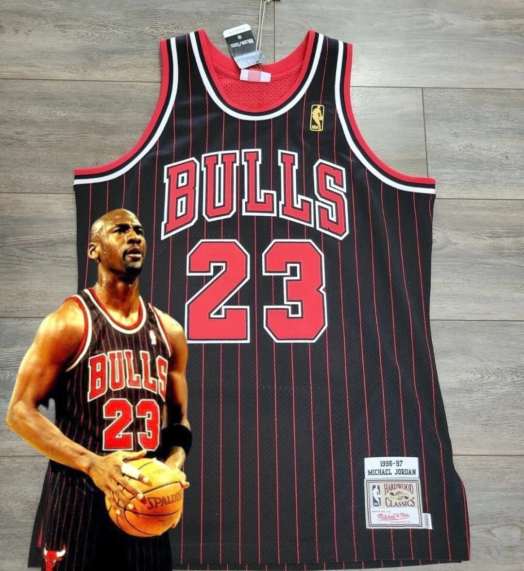 Big & Tall Men's Michael Jordan Chicago Bulls Mitchell and Ness Authentic  Black Throwback Jersey