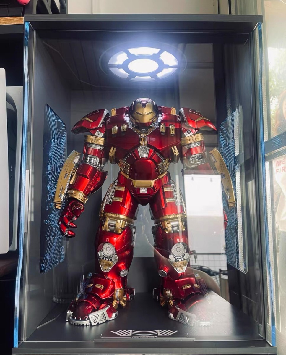 MARVEL HULKBUSTER 1/9スケールフィギュア Avengers: Age of Ultron 1/9 Scale Diecast Figure Hulkbuster