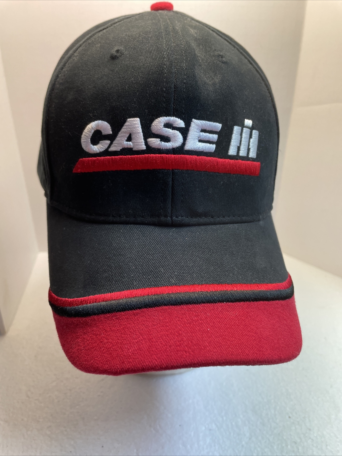 CASE IH BALL CAP ADJUSTABLE STRAP BLACK RED WHITE… - image 1
