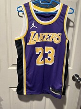 Los Angeles Lakers LeBron James Jersey Nike Authentic