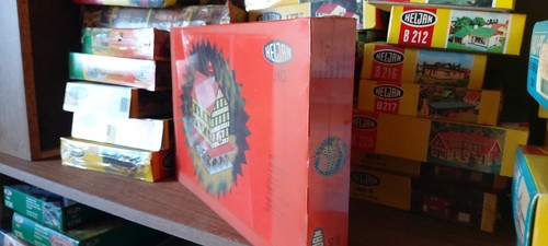 Vintage HELJAN HO model BUILDING KITS train shops petrol STATIONS kit buildings - Picture 185 of 493