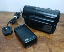 JVC GR-FXM16EK compact VHS Camcorder, LCD Monitor Black Charger Vintage TESTED