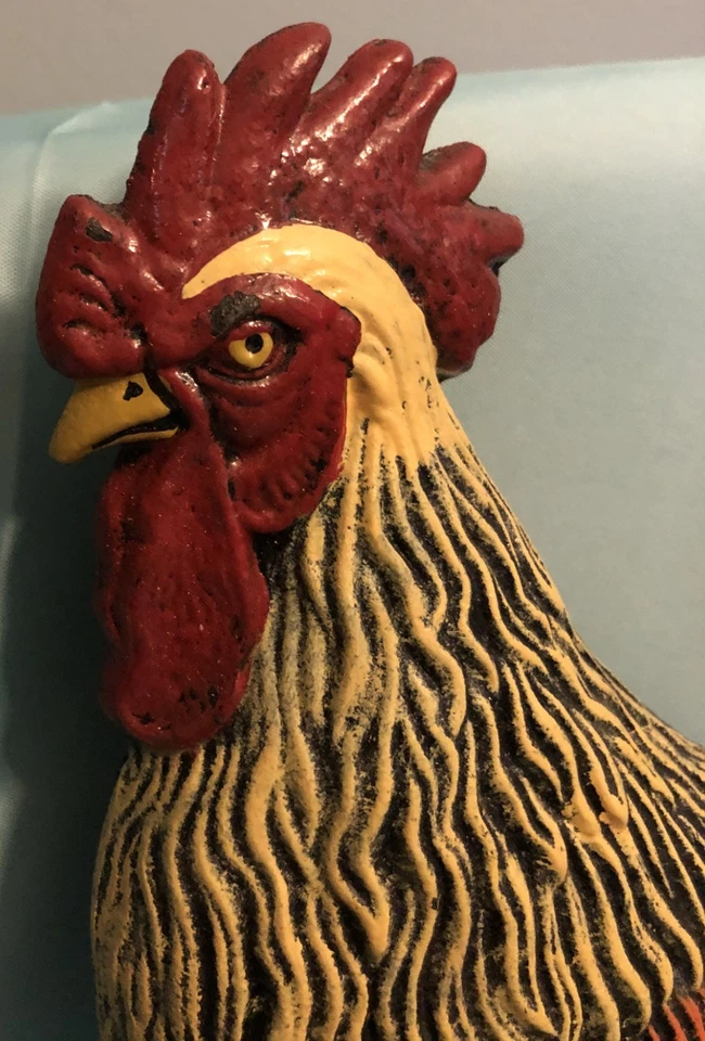 Tope de puerta Ole' Country Roster. Hierro fundido de 13" de alto por 12" de ancho y pesado. Foto 4 de 4