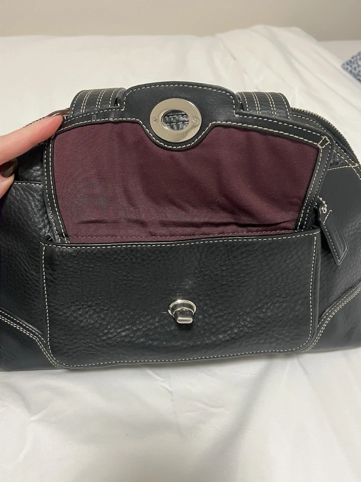 Bolso de médico Coach para mujer de cuero granulado negro con asa superior Hampton Foto 4 de 4