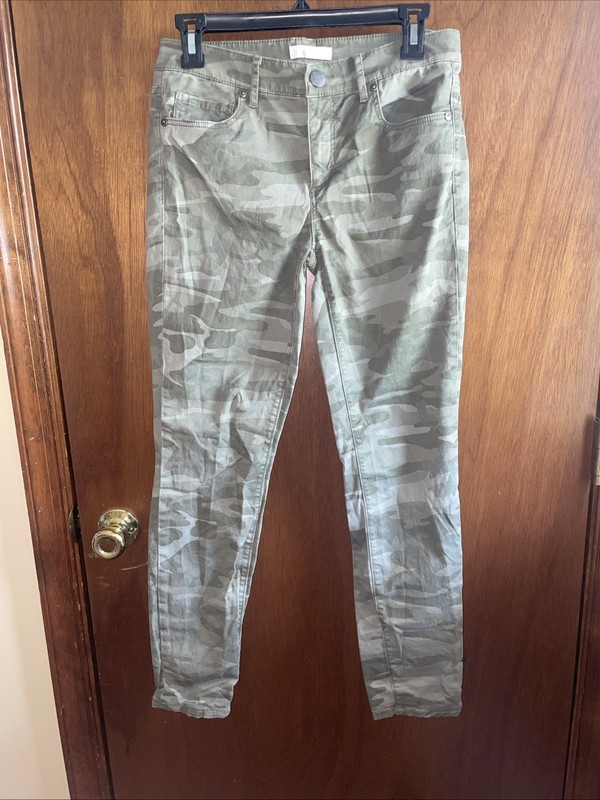 LOFT (Ann Taylor) MARISA Women’s Camouflage-print Khaki-style Pants - Size 2