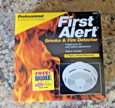 NEW First Alert Professional Smoke & Fire Detector  SA67D