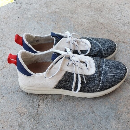 pull on canvas shoes