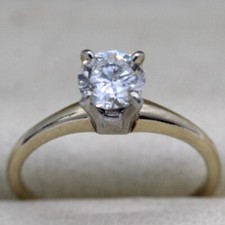 14K Yellow Gold Natural Solitaire Diamond Engagement Ring Size 5.5
