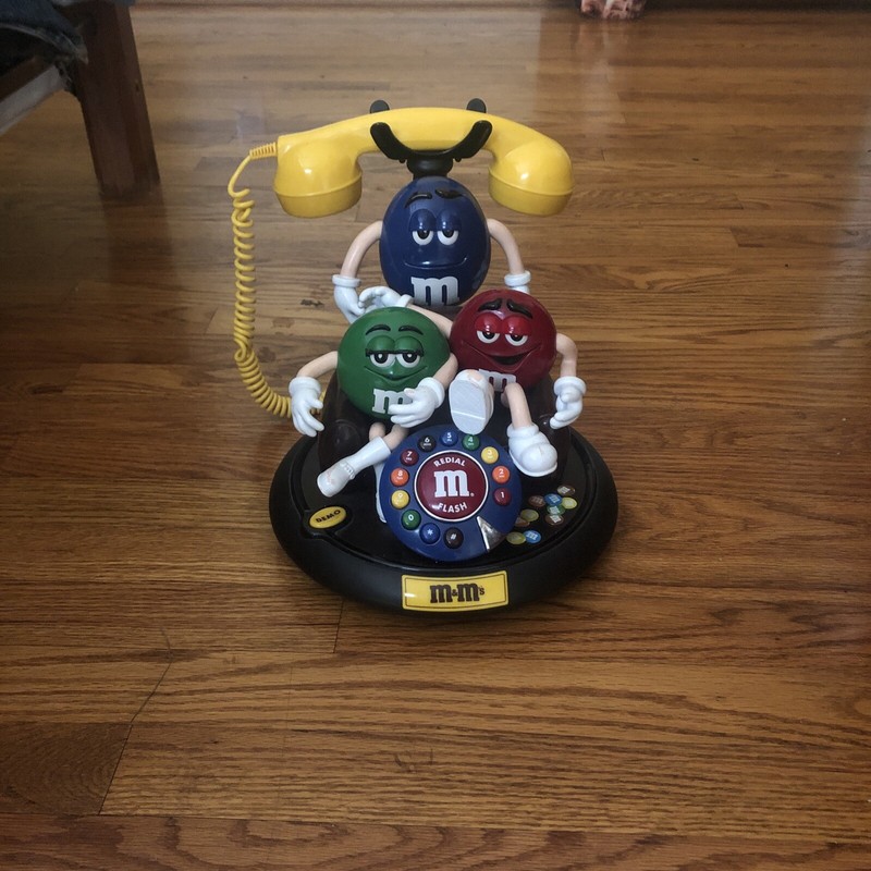 M&M’s Candy Animated talking Light Up Telephone