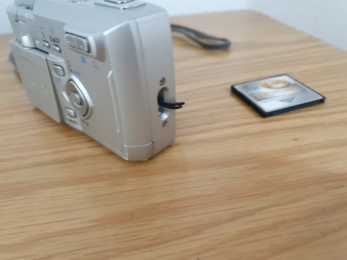 Pentax Optio 33L 3.2MP Compact Digital Camera , With 1gb Cf Card - Picture 6 of 9