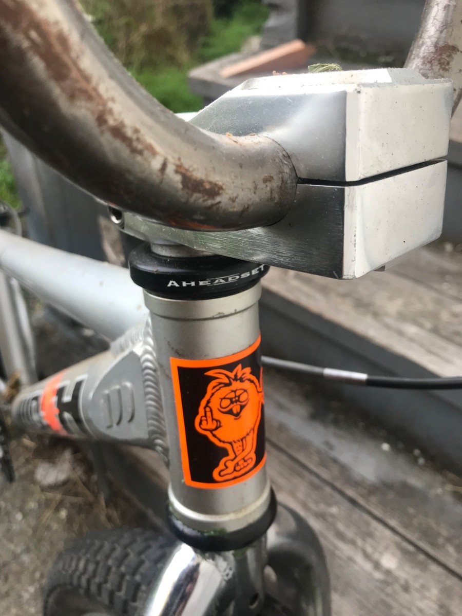 GIANT MOSH BMX ROYAL 24