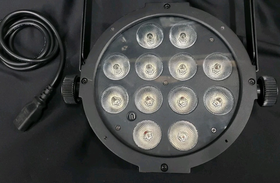 1x Excellent CHAUVET Slim PAR Quad 12 IRC RGBA LED Par Wash Light - Image 3 of 4