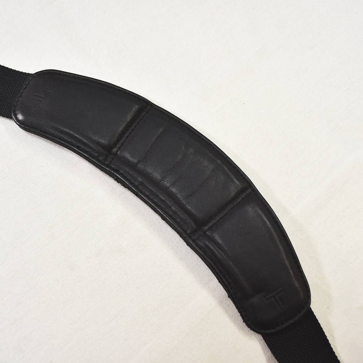 Tumi Large Capacity Compact Screen Computer Brief… - image 12