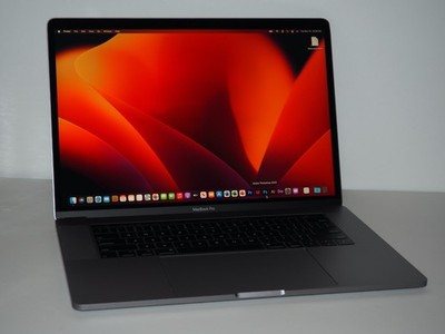 Apple MacBook Pro Retina 15'' i7 + LOADED!! + TouchBar + 2024 OS + 16 GB RAM!!
