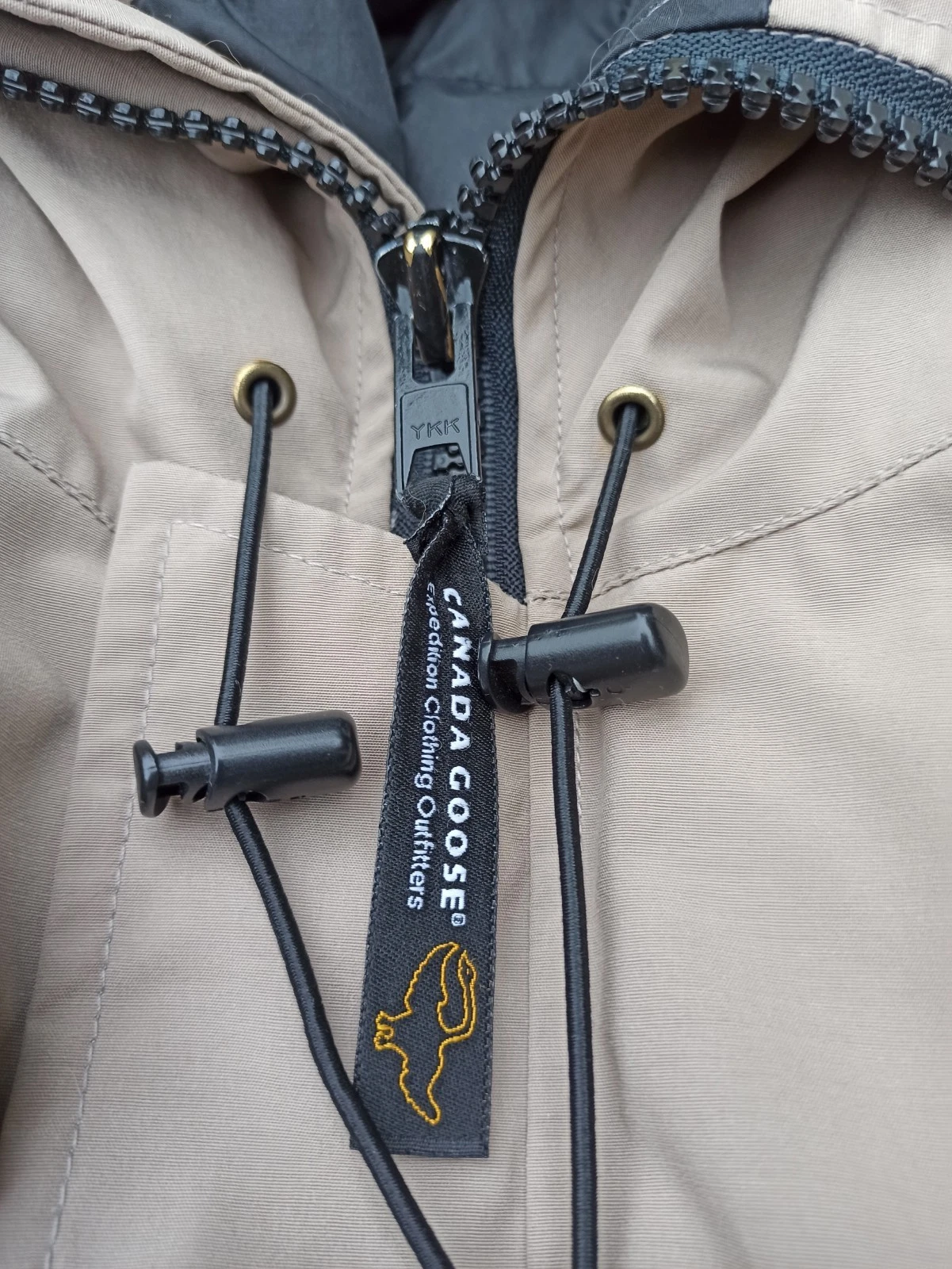 Giacca Bomber Vintage Canada Goose Chilliwack Pelliccia di Coyote Cappuccio Bordo Piumino Beige