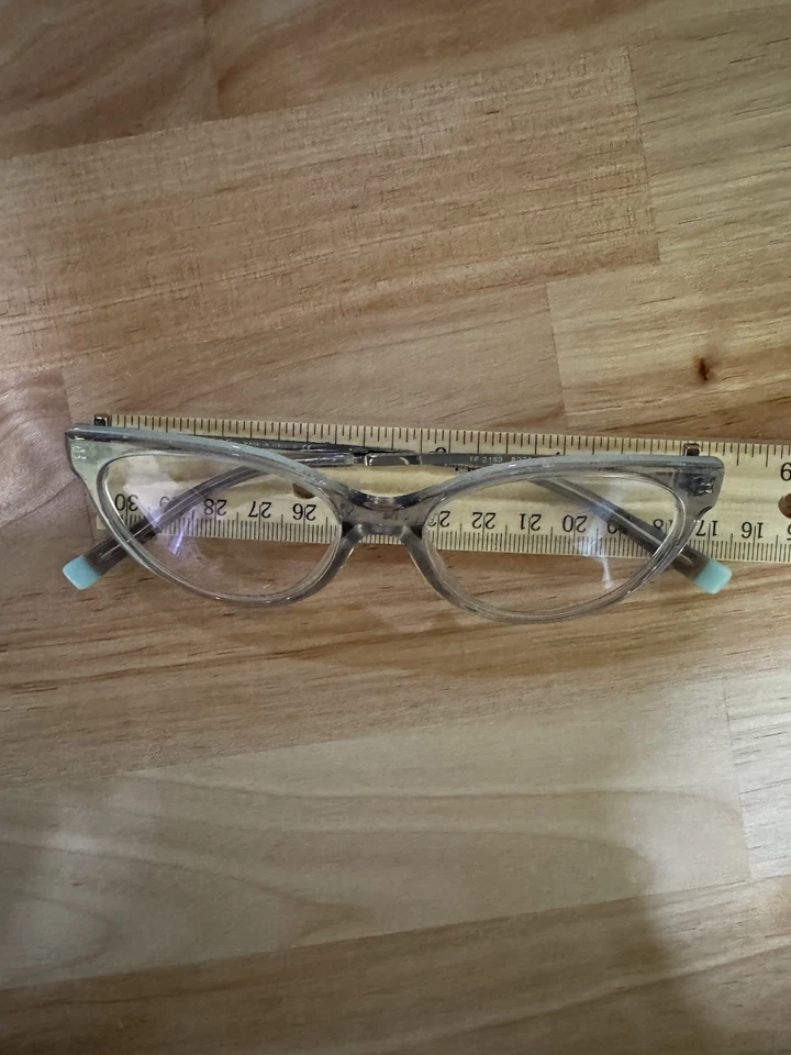 Marcos y estuche para mujer Tiffany & Co. azul recetado Foto 3 de 4