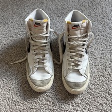 Nike Blazer Mid '77 Vintage White Size 9.5 Mens BQ6806-100 High Top Sneakers