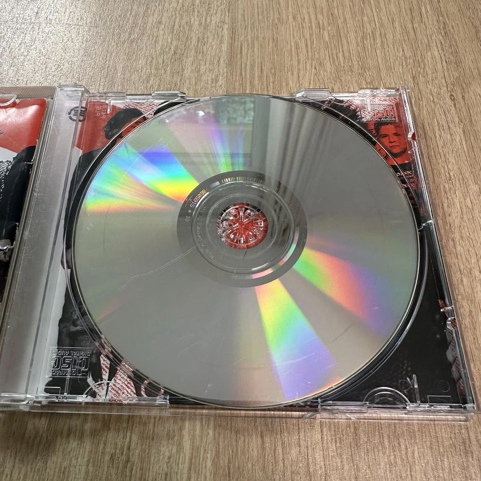 Tokio Hotel - Schrei CD Album Debut Kaulitz & Kaulitz 2005 - Bild 4 von 4