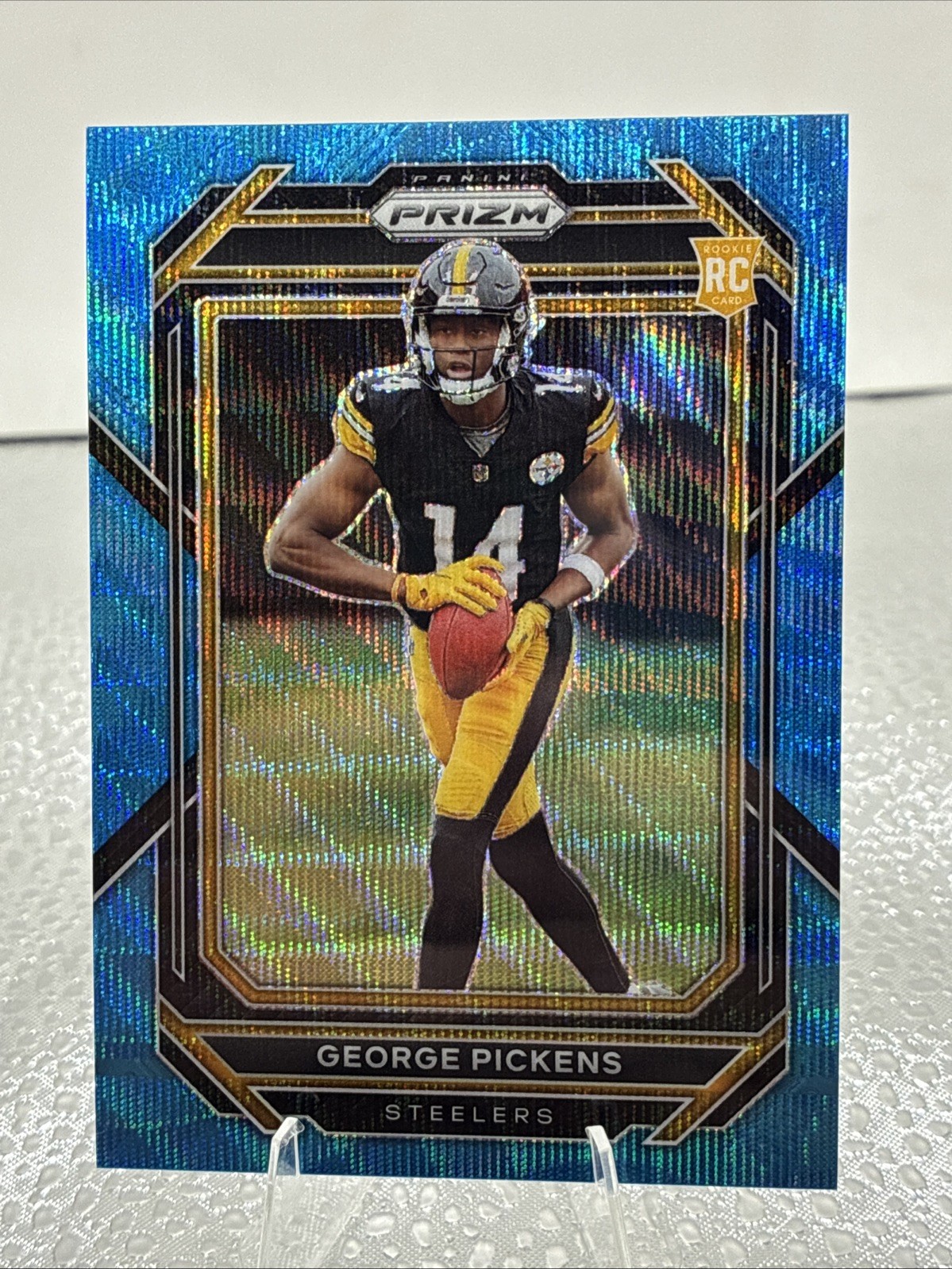 2022 Panini Prizm - Rookies George Pickens #329 Blue Wave Prizm /199 (RC)