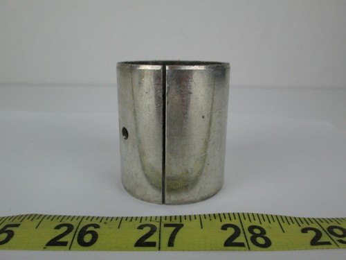 New NOS OEM Genuine John Deere Bushing Part # R195447 Repair Replacement - Picture 3 of 5