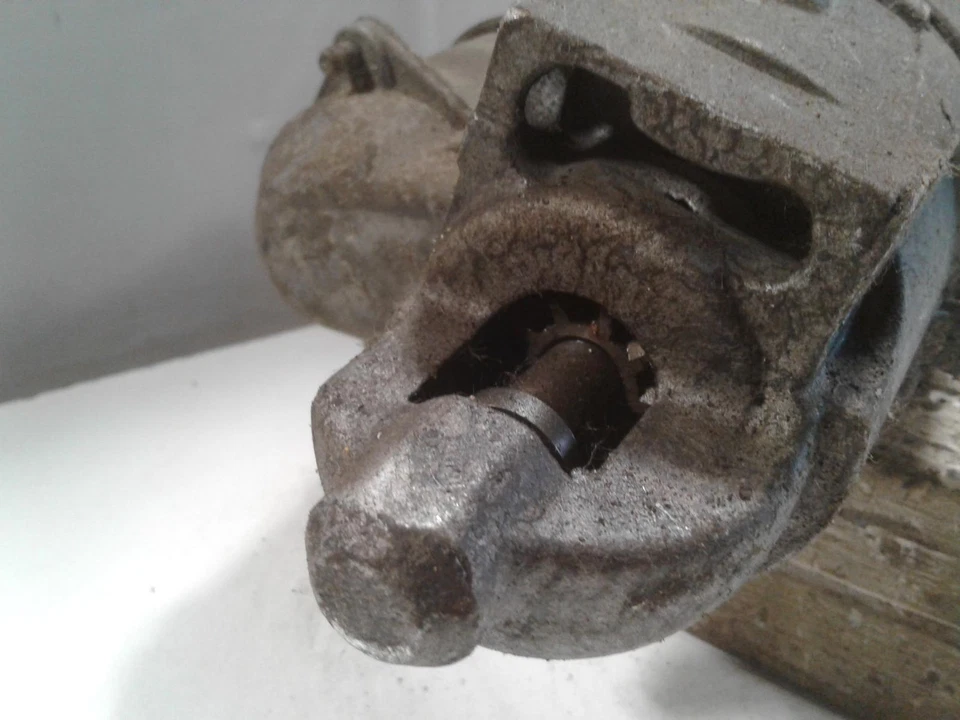 Б/у стартер подходит для: 1990 Cadillac Deville 8-273 4.5 класса B - Изображение 3 из 4