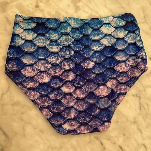NWT girls two piece swimsuit for girls 3-4 years old size 110 - Picture 4 of 4