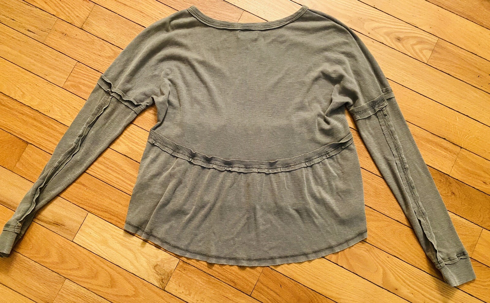 TRUE CRAFT Olive Basic Fitted Ribbed Tee Shirt in… - image 5