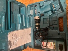 Makita model 6216D LXT 18 V 1/2" Hammer Drill Driver - Teal