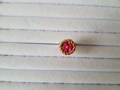 Bague réglable tarte fraise et framboises,pate fimo,artisanal,bijoux,fille,femme