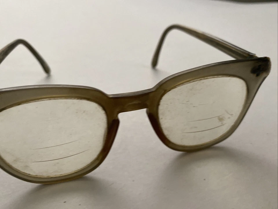 Vtg 1960s Bausch & Lomb Green Horn-Rim Eyeglasses Frames B&L Z37 Read Desc - Image 3 of 4