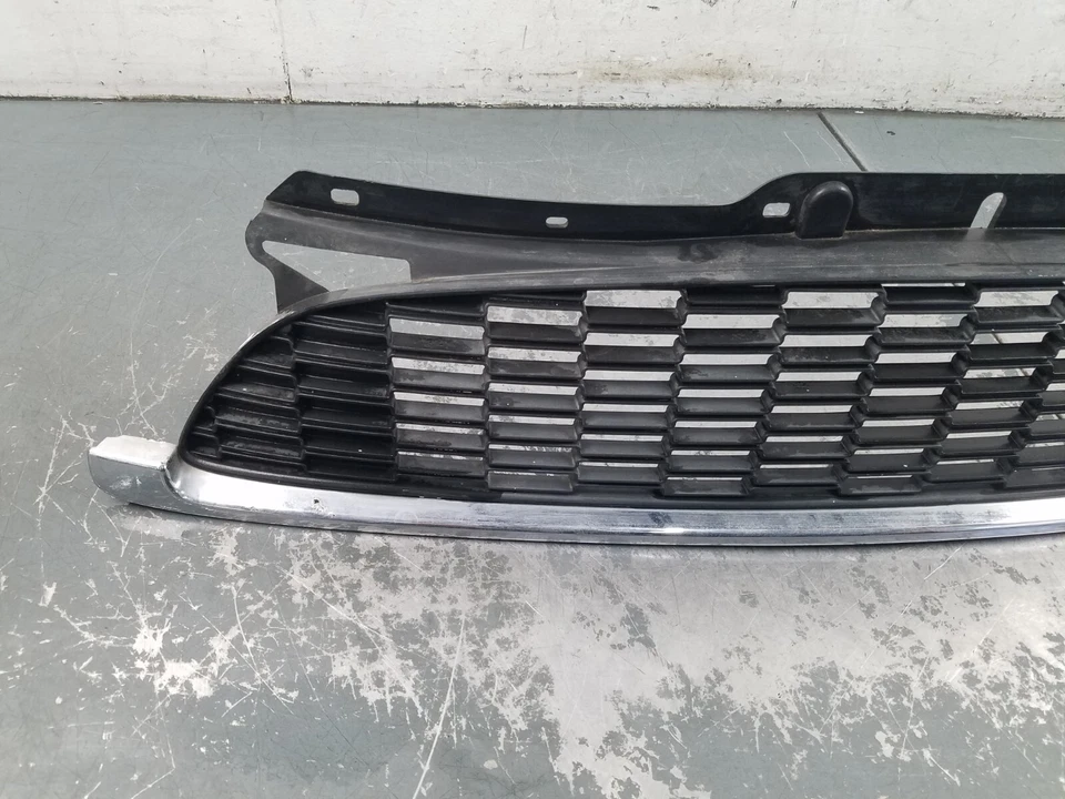 2012 Mini Cooper John Works купе передний гриль #1249 L2 - Изображение 2 из 4