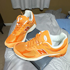New Balance 2002R Men s Low Top Lace-Up Sneak...