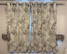 Holly Willoughby Tamsin blackout curtains 66x54.In excellent used condition.