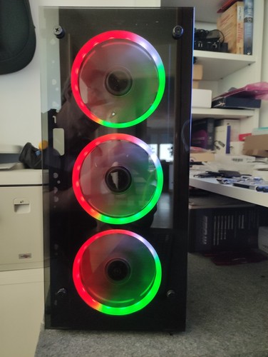 Gaming PC Gehäuse ATX mit LC Power Netzteil 550W 80Plus Bronze u. 5 x RGB Lüfter